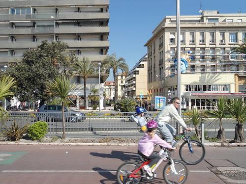 Bicis, Paseo de los Ingleses, Niza 2011, Francia/Bikes, Promenade Des Anglais, Nice' 11, France - www.meEncantaViajar.com by javierdoren