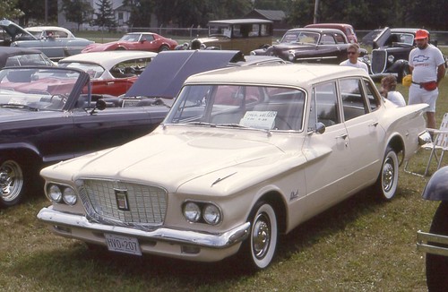 1960 Valiant V100 4 door
