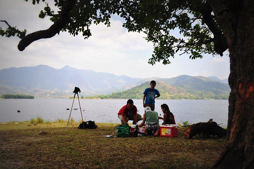 picnic at lake mapanuepe