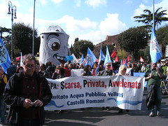 Rom 26.03.2011: Wasserhahn bei der Mobilisierungsdemo zum Referendum am 12. Juni 2011