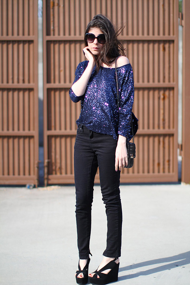 Sequins, Skinny jeans, Outfit, Fashion, Mariel Wedges Jeffrey Campbell, Coach handbag
