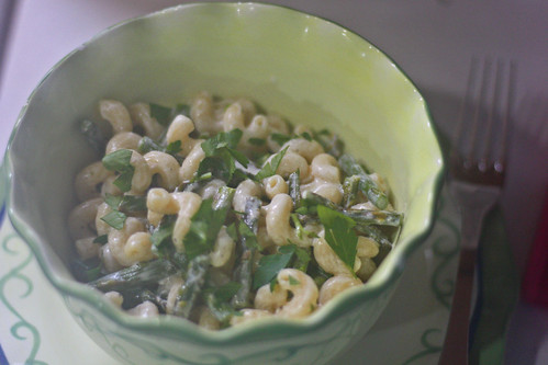 Goat Cheese Pasta with Asparagus