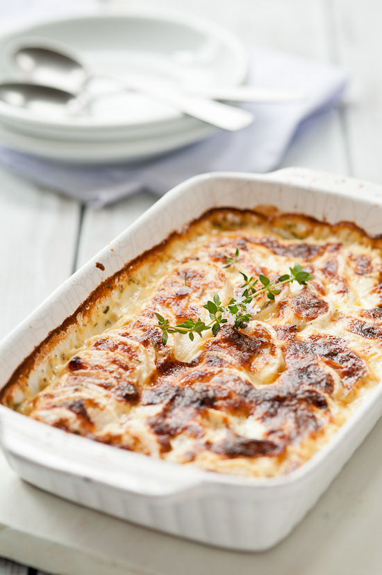Turnip gratin with cream and thyme