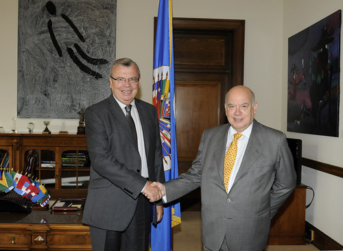 Secretario General de la OEA recibió al Director Ejecutivo de la ONUDD