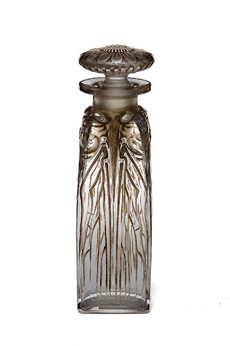 005- Botella las cuatro cigarras-Lalique 1919-© Les Arts Décoratifs