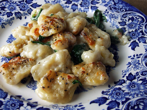 Backed gnocchi with Gorgonzola and spinach