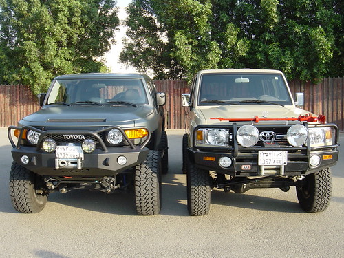 Lifted Toyota Trucks 4x4. lifted toyota side by