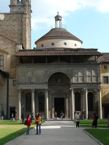 Santa Croce - Primeiro claustro e Capella Pazzi
