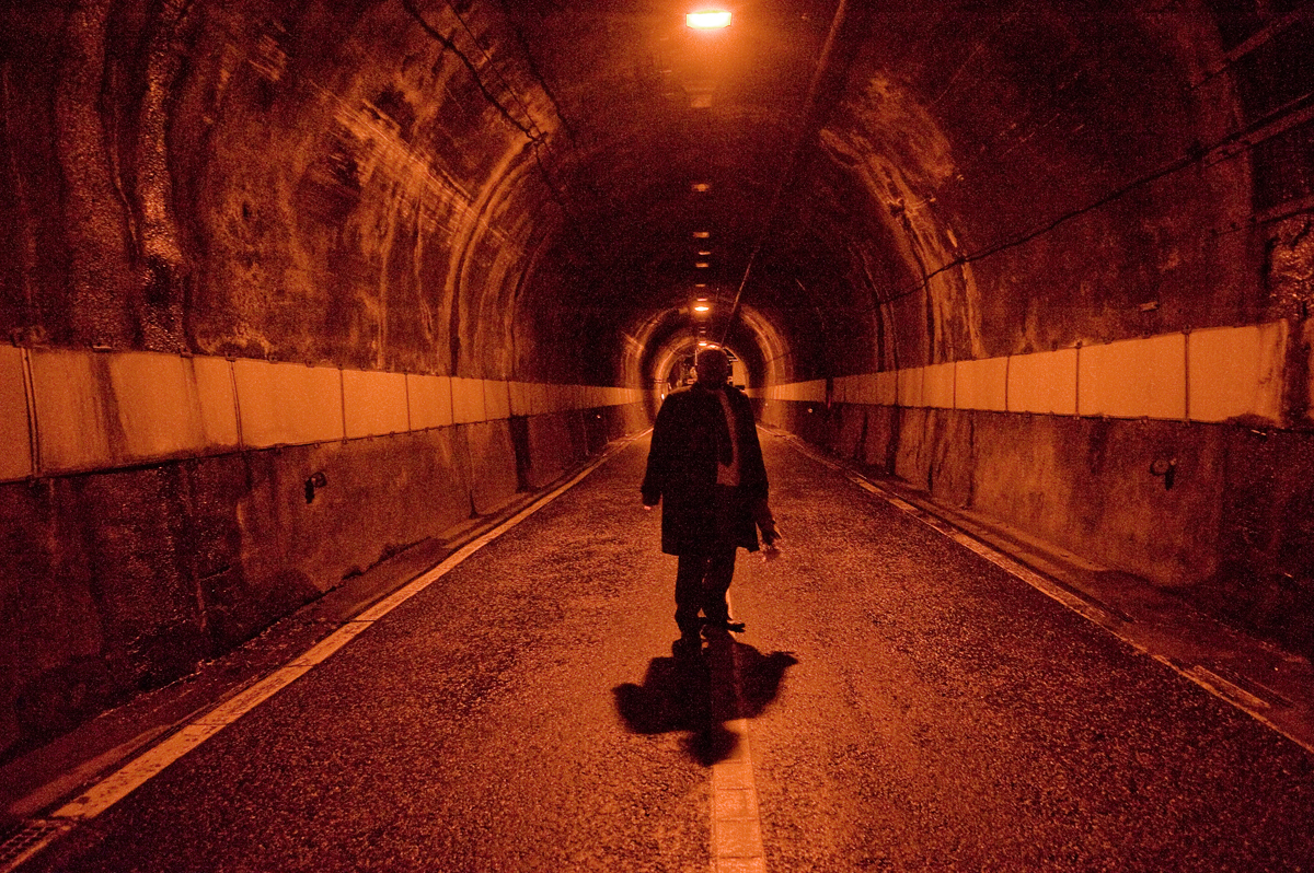 tunnel 013