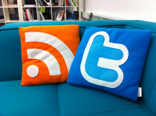 feed twitter pillows