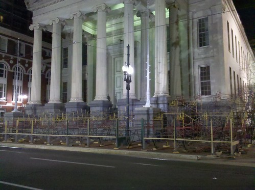 Grandstand construction at Gallier Hall