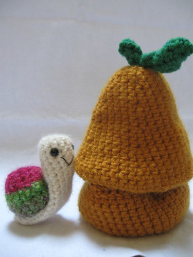 Little Snail and His Pear Home