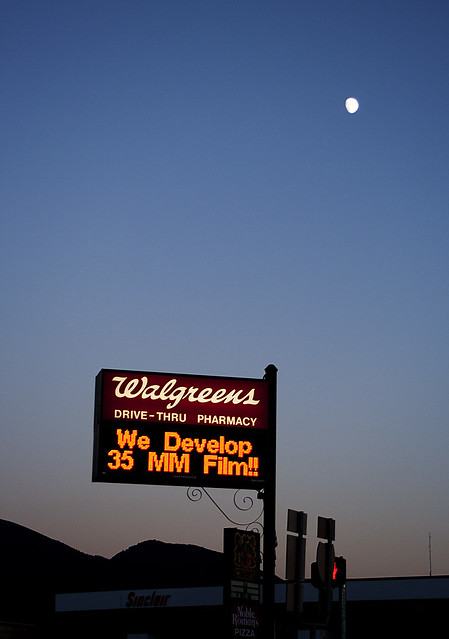 Moon over Walgreens [Payson 15/52]