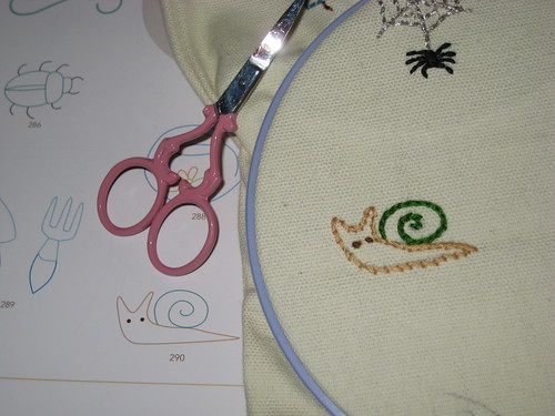 Day 21: Doodle Stitched Snail Embroidery 