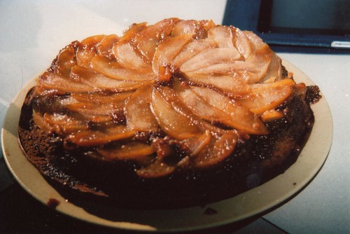 Apple Gingerbread Upside Down Cake