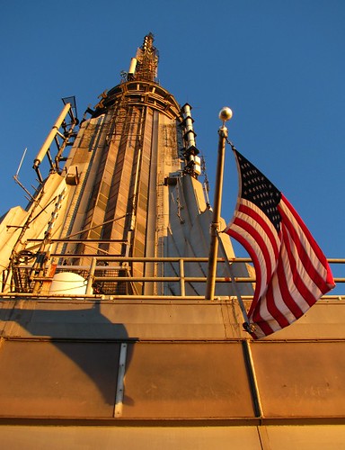 Empire State Building mast and flag