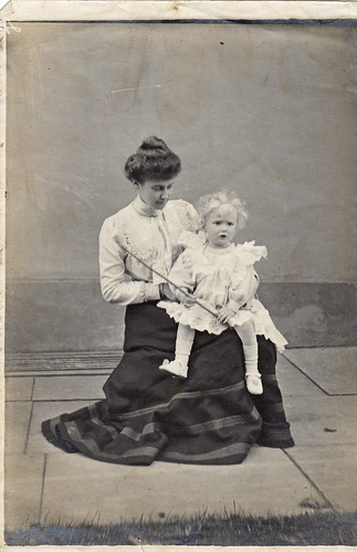 Mother and child. 16th December 1901.