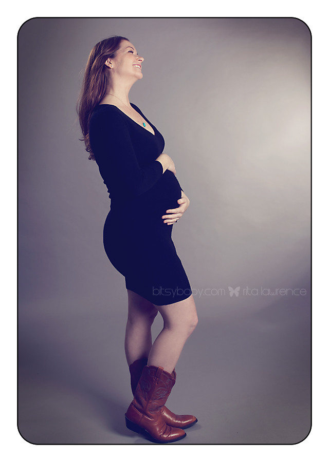 maternity photography in studio with Erin