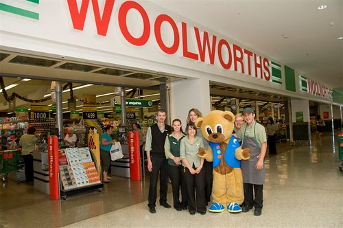 Woolworths staff10-12-08 173 