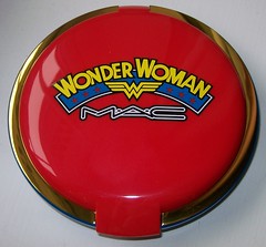 MAC Wonder Woman Pink Power MSF