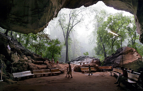Cave at Wat Suwan Kuha