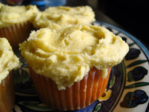 yellow butter cupcakes with white chocolate lemon buttercream
