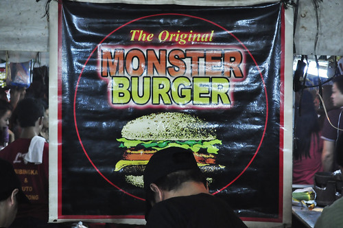 monster burger at banchetto