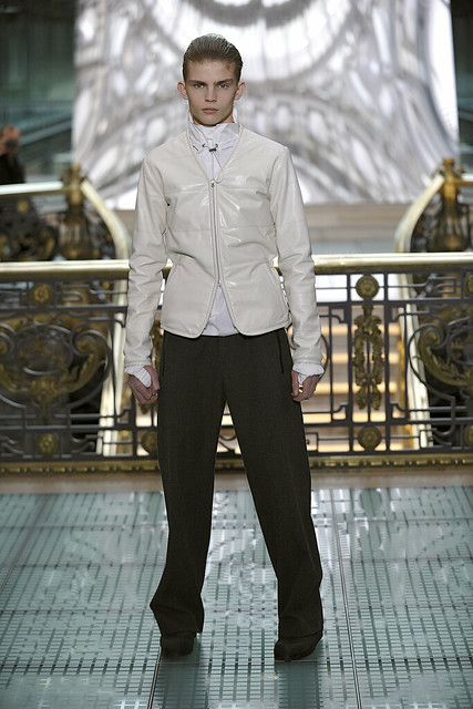 Timothy Kelleher3011_FW11_Paris_Wooyoungmi(Simply Male Models)