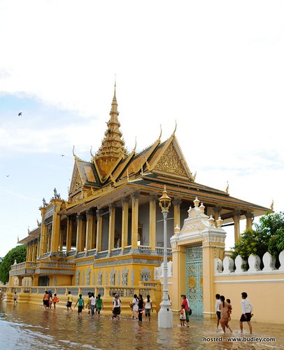 Asia's Monarchies_Cambodia5