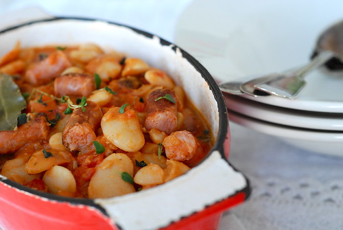 bean stew with sausages/oahautis toorvorstidega