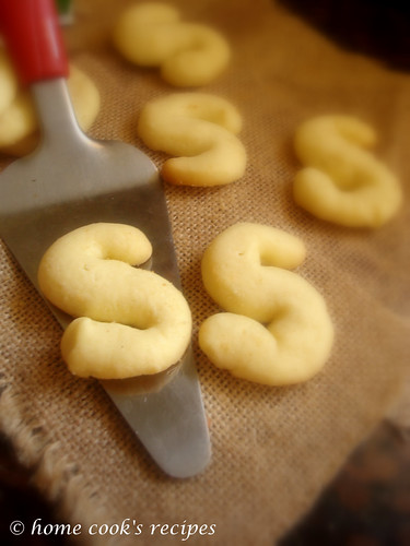 S shaped Cookies