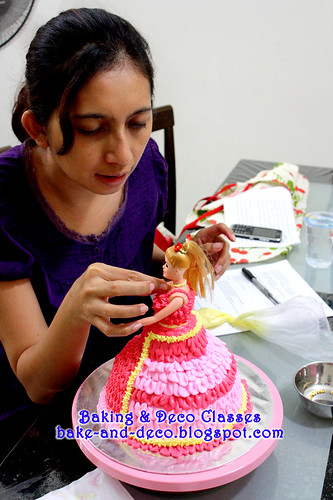 Batch 11 Dec 2010: Buttercream Doll Cake