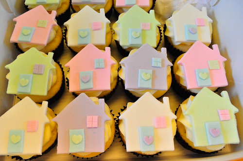 Housewarming cupcakes by Cupcake Passion (Kate Jewell)