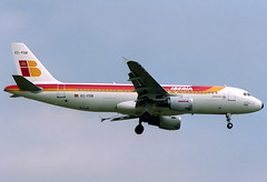 Iberia A320-211 EC-FDB BCN 29/06/1992