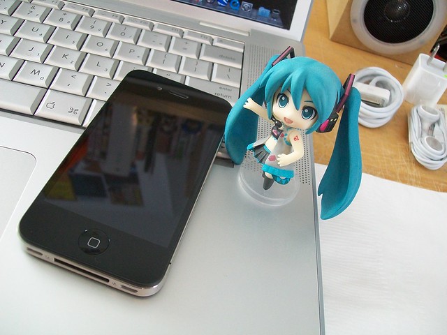 Miku and the iphone