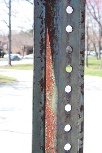 Rusting Sign Post by chuckularone