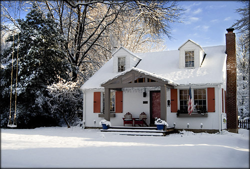 bossys-house-snow