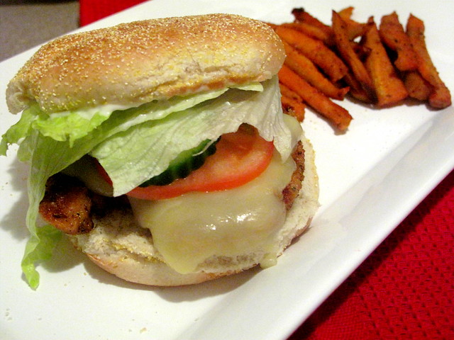 chicken-burger-sweet-potato-fries-3