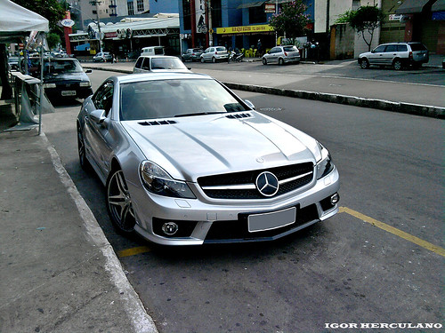 Mercedes Benz SL 63 AMG