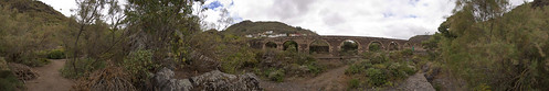 Acueducto desde el Jardín Botánico Viera y Clavijo, Las Palmas de Gran Canaria. Isla de Gran Canaria