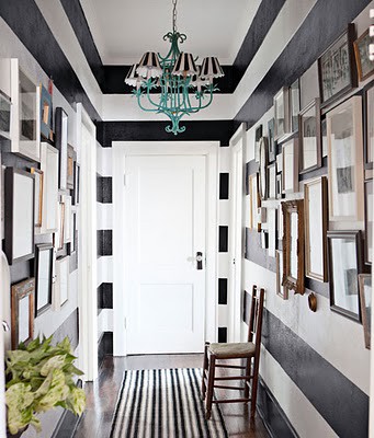 inspiration-snapshot_striped-hallway_country-living