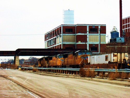 Westbound Union Pacific intermodal container train. Chicago Illinois USA. January 2007. by Eddie from Chicago