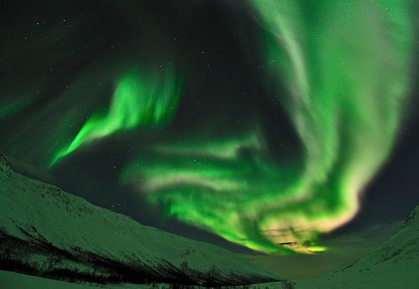 january-2011-northern-lights-aurora-borealis-tromso-kattfjordeide_31398_600x450
