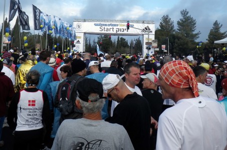 Jerusalem Marathon: Běh mezi kulomety