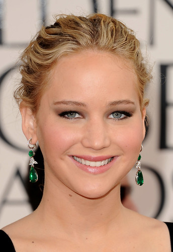 Elsa Pataky Golden Globes 2011jpg Jennifer Lawrence in Chopard emerald and