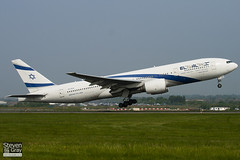 4X-ECB - 30832 - El Al Israel Airlines - Boeing 777-258ER - Luton - 110424 - Steven Gray - IMG_4839