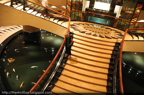 Fullerton Hotel - Grand Staircase