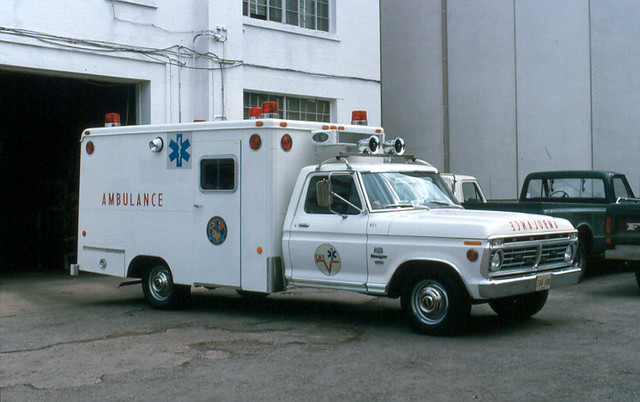 ford texas victoria ambulance modular emergency firefighter ems firedepartment f350 procar micu troxel drmo robertknowles
