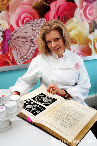 Fiona Cairns: Royal Wedding Cake Designer