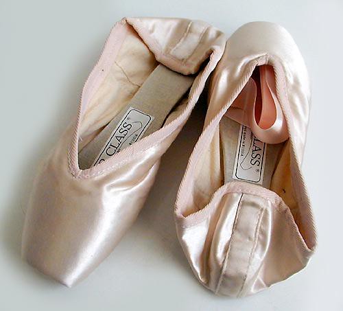 image_id22094w0h0_Russian_Ballet_Pointe_Shoes